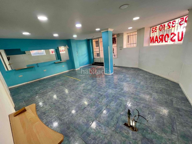 Foto ee674c57-9e6d-4970-924c-e15317355027. Location local commercial dans Centro Cuenca