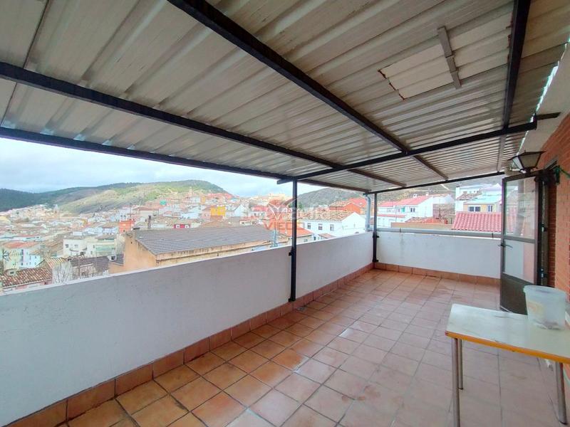 Foto 6b1f1731-fe44-4daf-b553-2aaa1e0400eb. Casa amb calefacció aparcament terrassa a Los Tiradores Cuenca