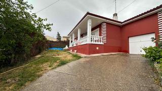 Chalet à Huelves. Rebajado. preciosa vivienda unifamiliar en huelves, cuenca  part