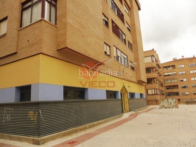 Foto 07ec73c0-f853-4f67-8497-ee1bd2d0f0a6. Local comercial a Centro Cuenca