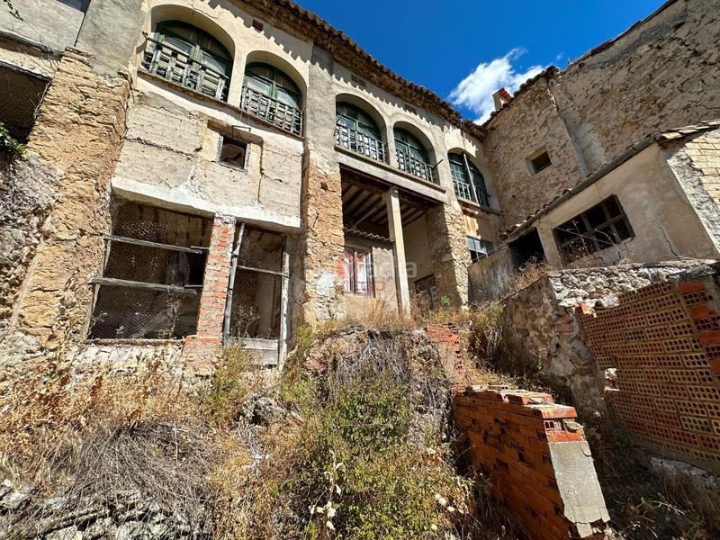 Foto f5c32978-a2d7-4278-bb2c-67e1e8573b2c. Casa amb calefacció aparcament a Priego