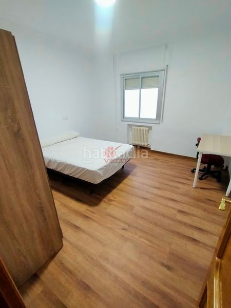 Foto 1d2bb9c6-a0f5-4315-9f4b-bcb5ef83f3c5. Lloguer pis amb calefacció a Centro Cuenca
