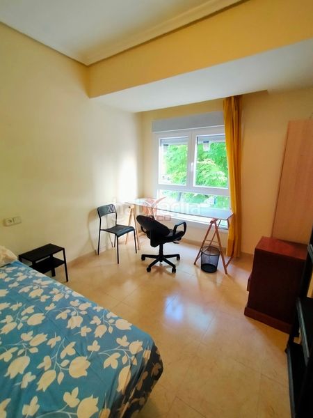 Foto 29ec12e3-b660-45b7-84e0-930d5a4875a8. Rent flat with heating in Centro Cuenca