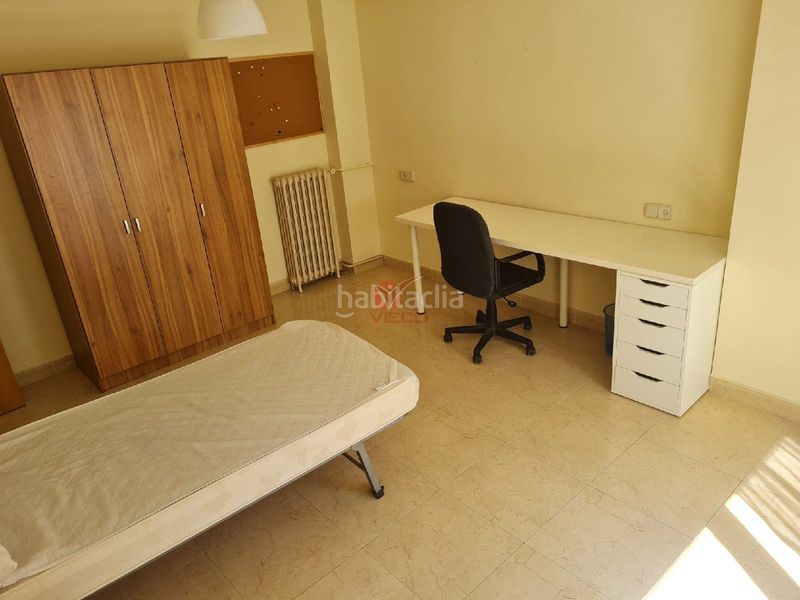Foto 2b1c8f14-7bc3-4a59-a038-265729a57926. Rent flat with heating in Centro Cuenca