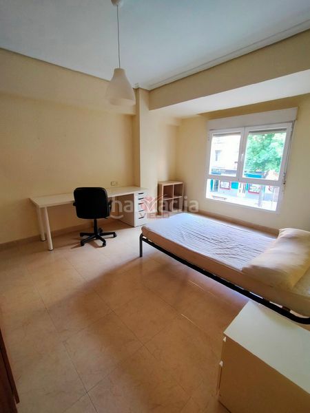 Foto c6db0dfb-12e5-47a1-ba74-354dc8a77cfc. Rent flat with heating in Centro Cuenca