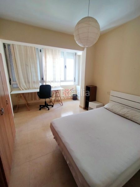 Foto e7f5aaf2-5aae-420e-8935-bfe44a43b66d. Rent flat with heating in Centro Cuenca