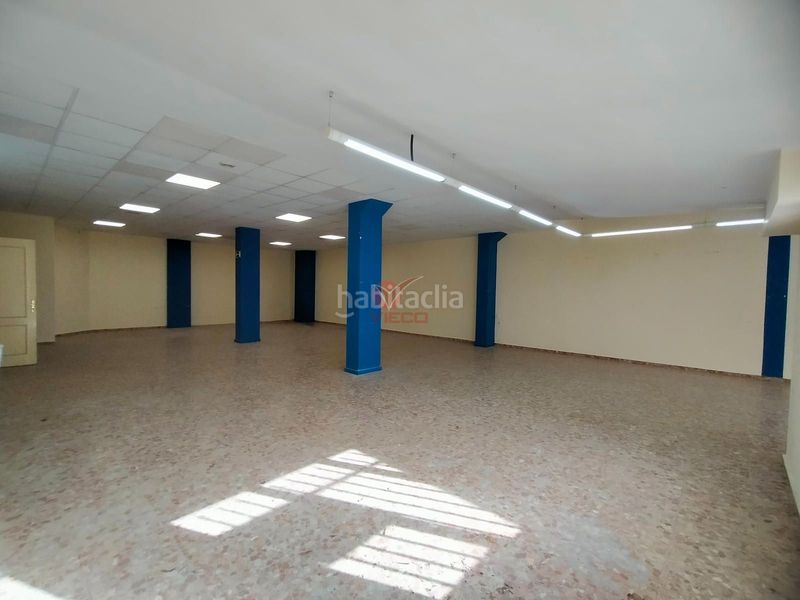 Foto ba184756-1d5e-42d2-a7c9-2bd8c12d2fce. Local comercial a Centro Cuenca
