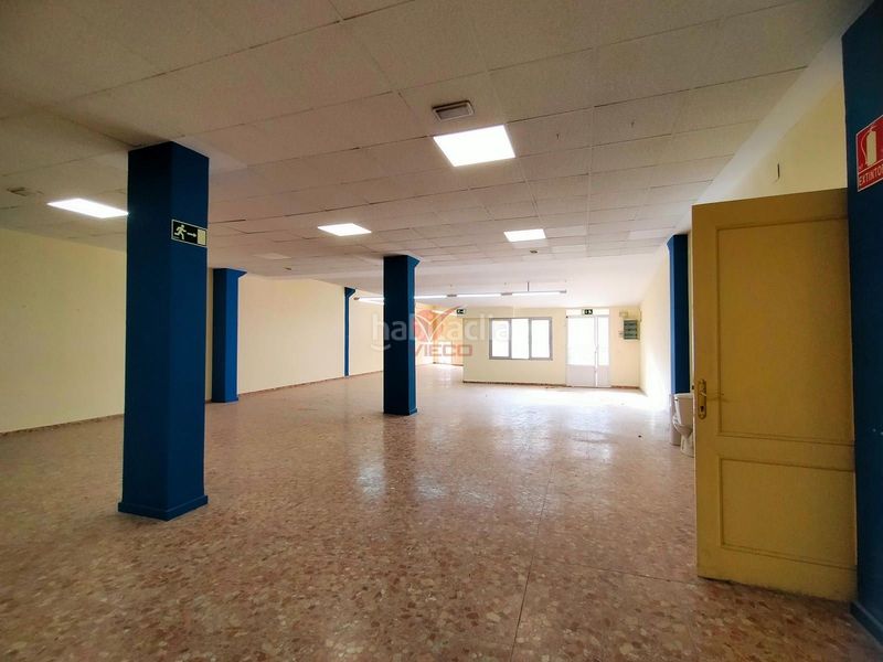 Foto ff37b215-1f48-4e3c-86ad-c9ec4a5b4559. Local comercial a Centro Cuenca