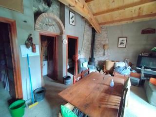 Maison  Las zomas. En fuentes