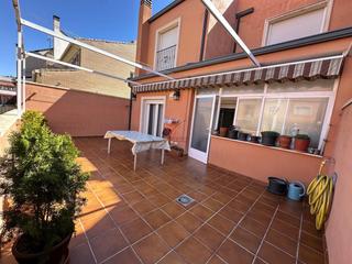 Casa adossada  Notburga de haro. En cuenca