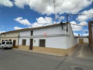 Casa  Las cruces. Casa independiente en buen uso. amplio jardín. patio y aparcamie