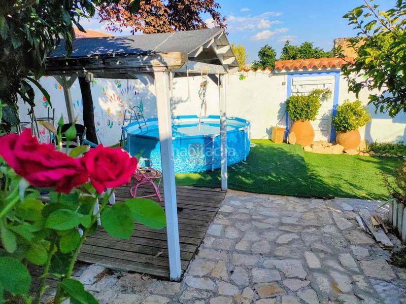 Foto 103df4e8-6629-4aab-98ab-c01ff2b63279. Casa  con patio en muy buen estado perfecta para vacaciones o segunda residencia en Torrejoncillo del Rey