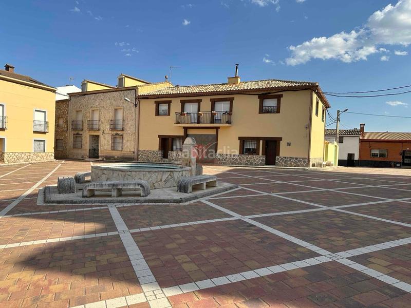 Foto 456a2564-923d-4e6a-adeb-311df319734b. Casa  con patio en muy buen estado perfecta para vacaciones o segunda residencia en Torrejoncillo del Rey
