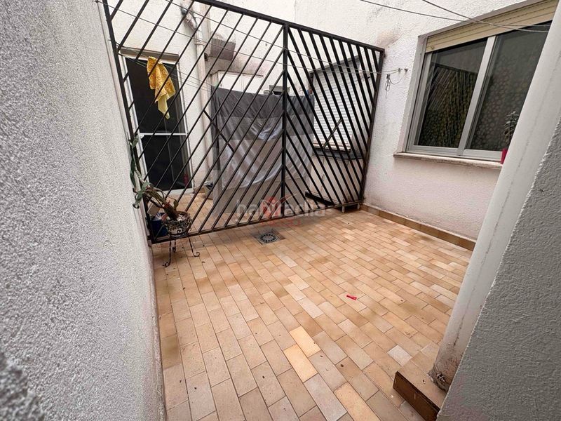 Foto f0508a8a-4ebc-4af5-9cd7-55e3aa610975. Flat with heating parking in Centro Cuenca