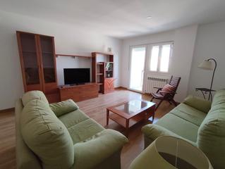 Piso  Leonor plantagenet. Fantástica vivienda , posibilidad de 1 ó 2 garajes y trasteros.