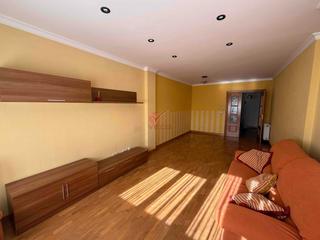 Pis  Clara campoamor. En cuenca