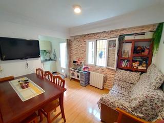 Pis  Santa teresa. Solar ms piso en planta baja con patio.