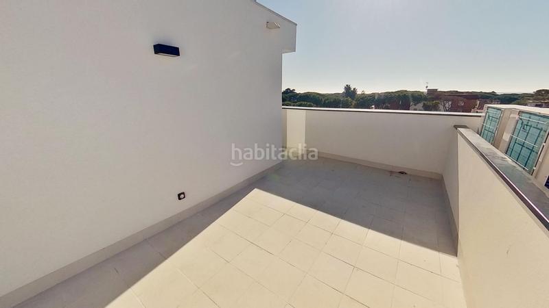 Foto eb35b723-8c16-48bb-beba-913e8fafb9bb. Àtic amb calefacció aparcament piscina a Gava Mar Gavà