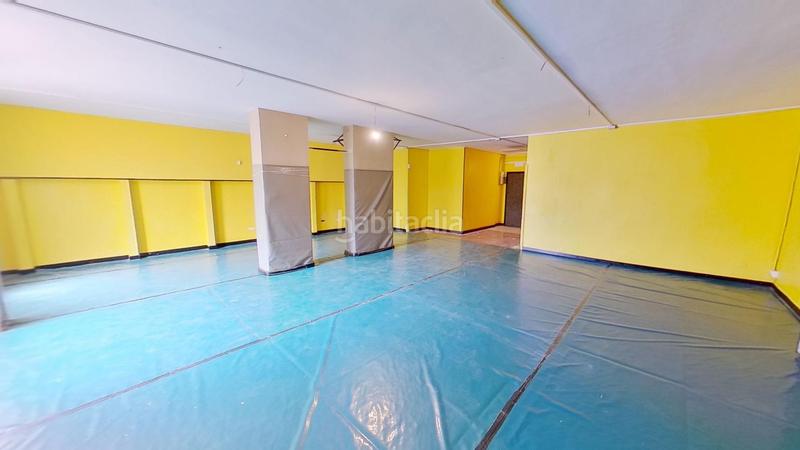 Foto 00a74655-dd0b-4618-a358-8b7987aaa74c. Local comercial a Sants Barcelona