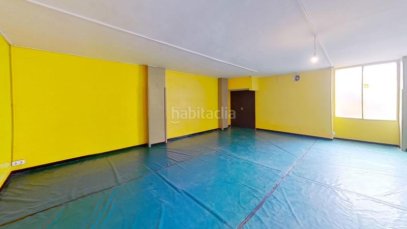 Foto 0844a618-3ade-4544-bfca-477d25e8225a. Local comercial a Sants Barcelona