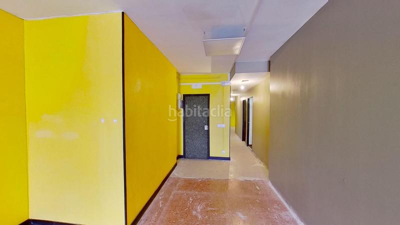 Foto 0d2bed23-3137-4fdf-94f0-5f96c8463698. Local comercial a Sants Barcelona