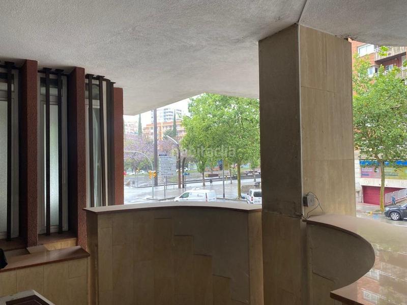 Foto 79c06cb0-4878-41f0-a175-bd921f84fd2f. Local comercial a Sants Barcelona