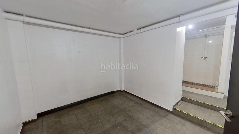 Foto 98a4aba5-6720-44ce-9528-629f3c0e8ce9. Local comercial a Sants Barcelona