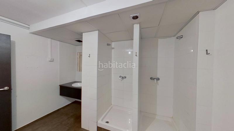 Foto c2ba8c20-54aa-4734-87cd-5db1fe71fdcb. Local comercial a Sants Barcelona