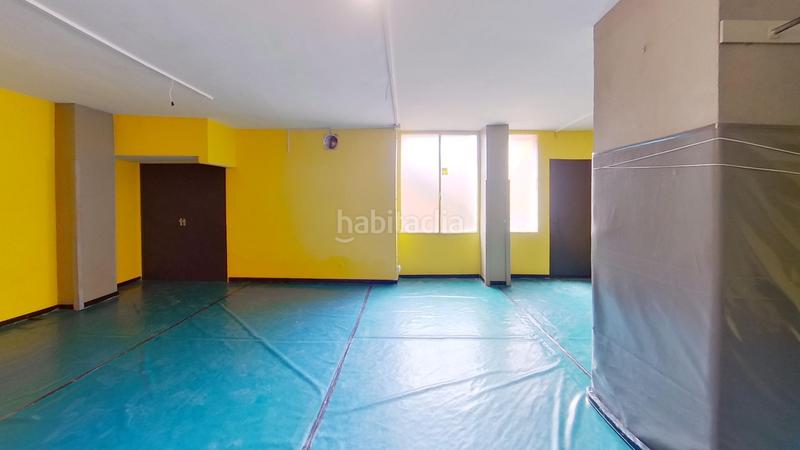 Foto ee944a42-0c6d-4c00-83cb-73da279059c5. Local comercial a Sants Barcelona