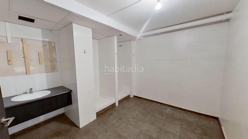 Foto f8182671-4863-4e1e-9d9e-cd8a0d810d03. Local comercial a Sants Barcelona