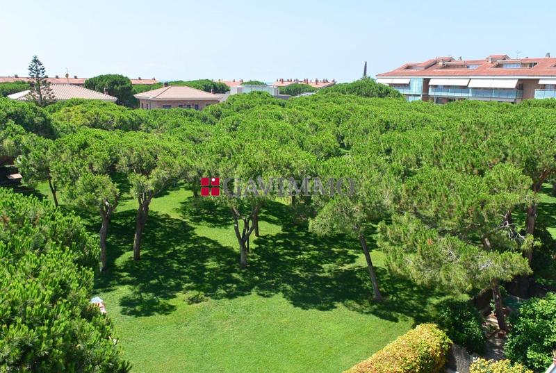 Foto 453b7885-6dca-4121-a5d6-ac0503689424. Alquiler piso alquiler atico duplex en Gava Mar en Gavà