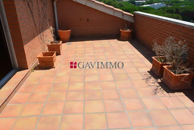 Foto a9bc240e-8285-40e4-89b8-fddc3ea53d12. Alquiler piso alquiler atico duplex en Gava Mar en Gavà