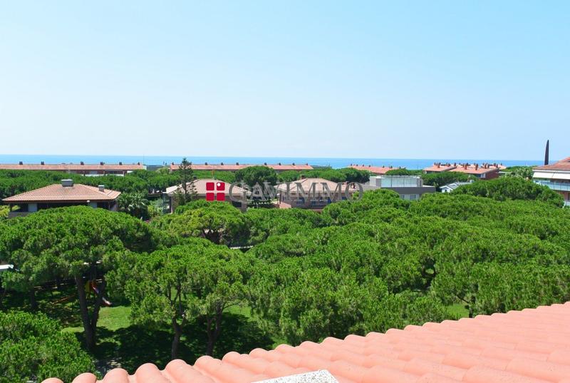 Foto ad2b2d5b-a1ad-4b9d-ad1b-0927adac07f6. Alquiler piso alquiler atico duplex en Gava Mar en Gavà