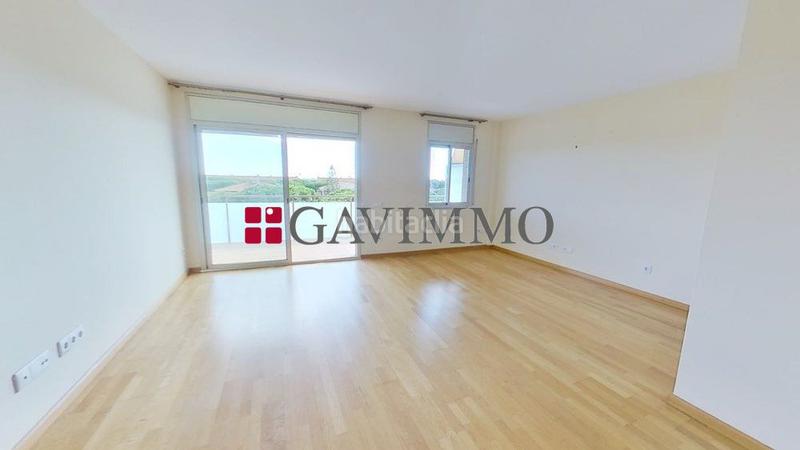 Foto f995a873-f7b6-470c-8428-235b6dcd863f. Alquiler piso alquiler atico duplex en Gava Mar en Gavà