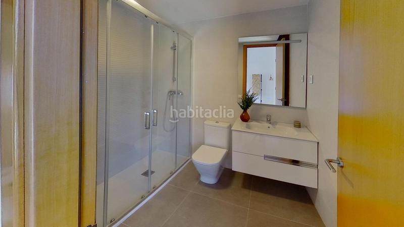 Foto 2bba2659-d4e8-4fd7-8871-1455378c8fc9. Casa adossada amb calefacció aparcament piscina a Castelldefels