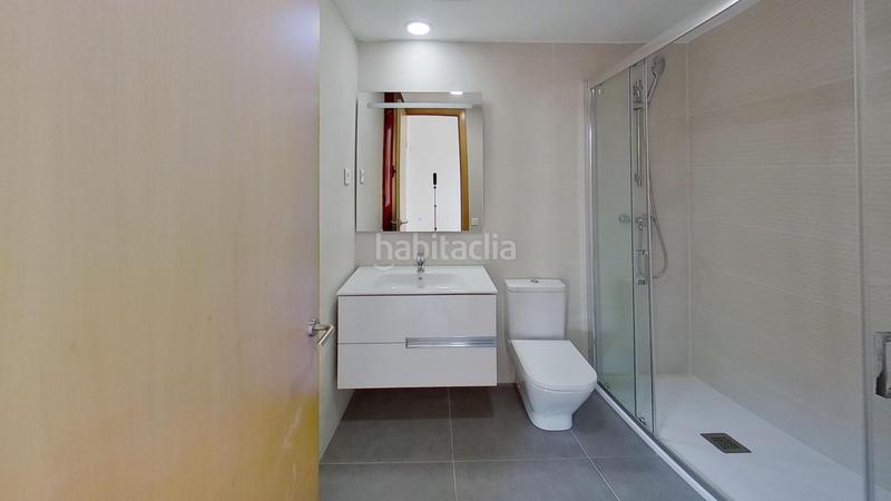 Foto 20fba897-d846-4a2c-b7c0-e3c2f3f6081d. Casa adossada amb calefacció aparcament a La Pineda Castelldefels