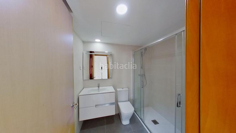 Foto 36d0752f-537b-4519-b9a2-3cccaa62d03e. Casa adossada amb calefacció aparcament a La Pineda Castelldefels