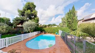 Lloguer Casa a Gava Mar. Alquiler casa independiente con piscina