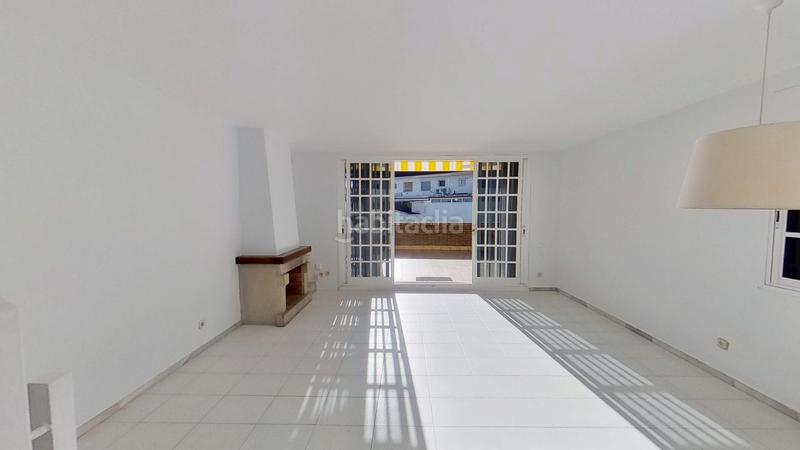 Foto 05c1e1ad-66d2-4490-8804-7ec441855d27. Casa a schiera con riscaldamento parcheggio piscina in Castelldefels