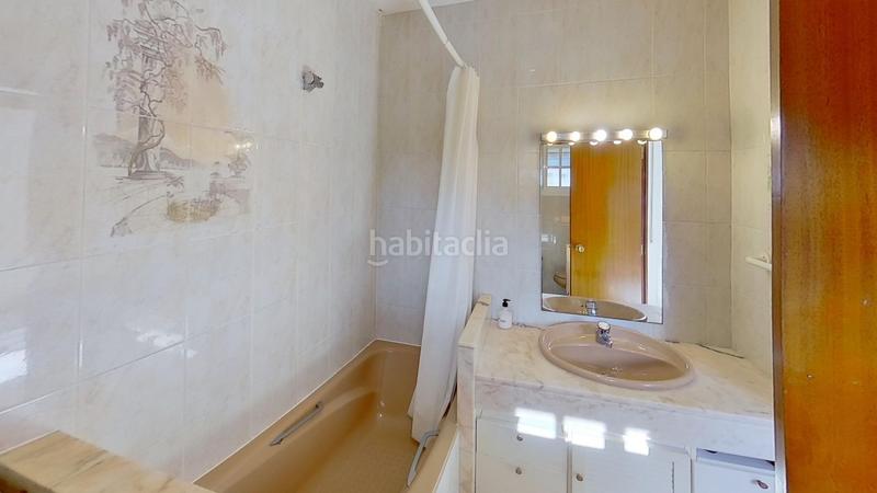 Foto 4c10bfde-8b24-4b7c-b49e-6d18049f5e27. Casa a schiera con riscaldamento parcheggio piscina in Castelldefels