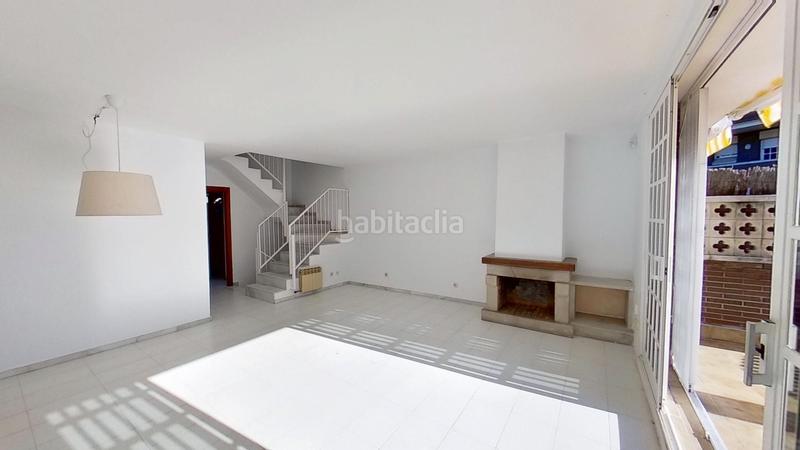 Foto 632b2a72-f7ff-4a12-81bb-e87b46c62cf5. Casa a schiera con riscaldamento parcheggio piscina in Castelldefels