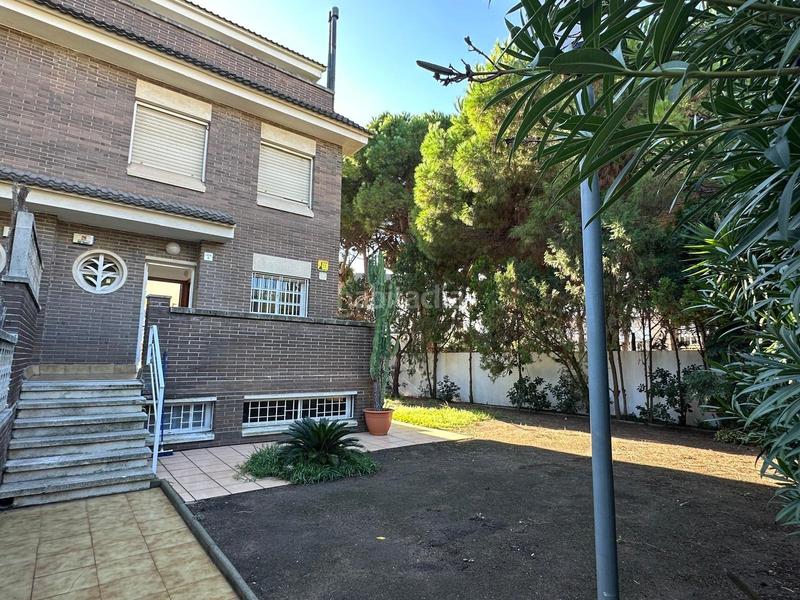 Foto 63a0c99e-5c98-43bb-b8b9-4fe4319cbbb8. Casa a schiera con riscaldamento parcheggio piscina in Castelldefels