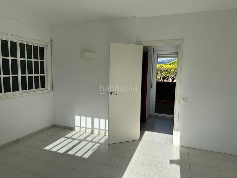 Foto 7ad01288-b3f8-4161-acc6-4910637b52b2. Casa a schiera con riscaldamento parcheggio piscina in Castelldefels