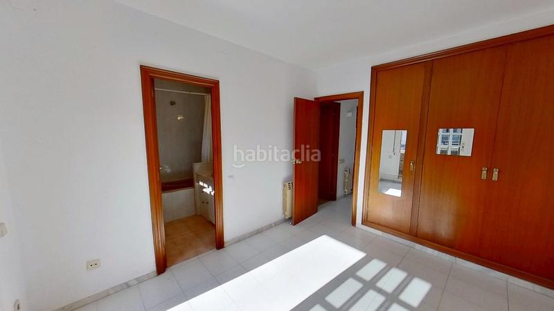 Foto 954cc6ad-0389-4fd6-b0f6-8221bbf7773b. Casa a schiera con riscaldamento parcheggio piscina in Castelldefels