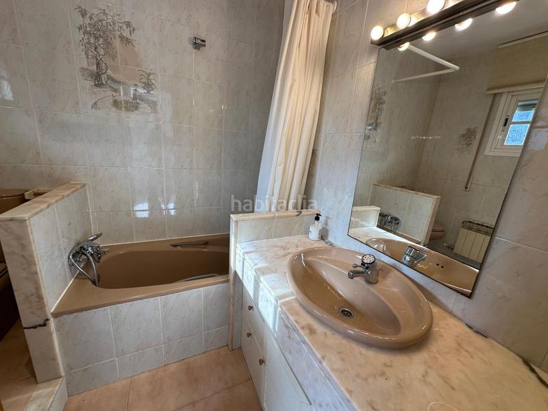 Foto a556e5a6-ab59-40c4-89ac-c7d316953710. Casa a schiera con riscaldamento parcheggio piscina in Castelldefels