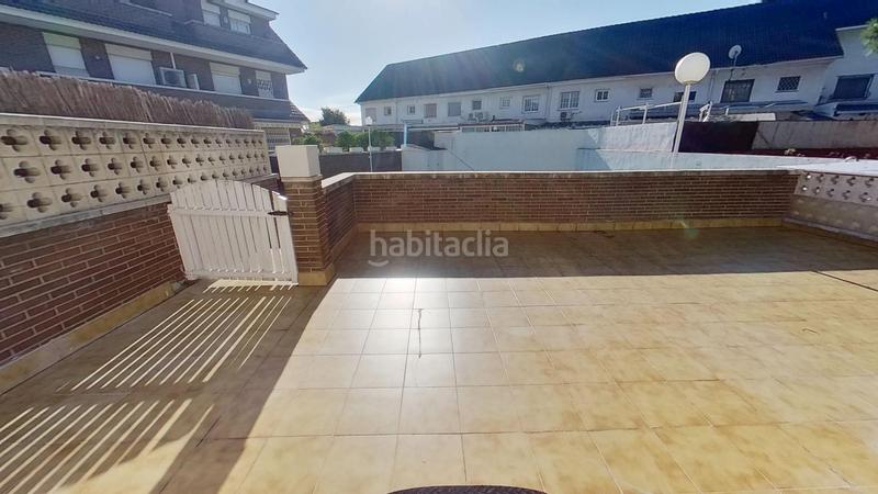 Foto b4fd5e1c-169d-4f75-a33a-bc2cb2ef620f. Casa a schiera con riscaldamento parcheggio piscina in Castelldefels