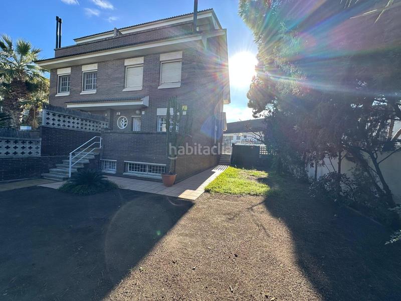 Foto f73b134c-ae95-4418-ba58-b7cc8cadf746. Casa a schiera con riscaldamento parcheggio piscina in Castelldefels