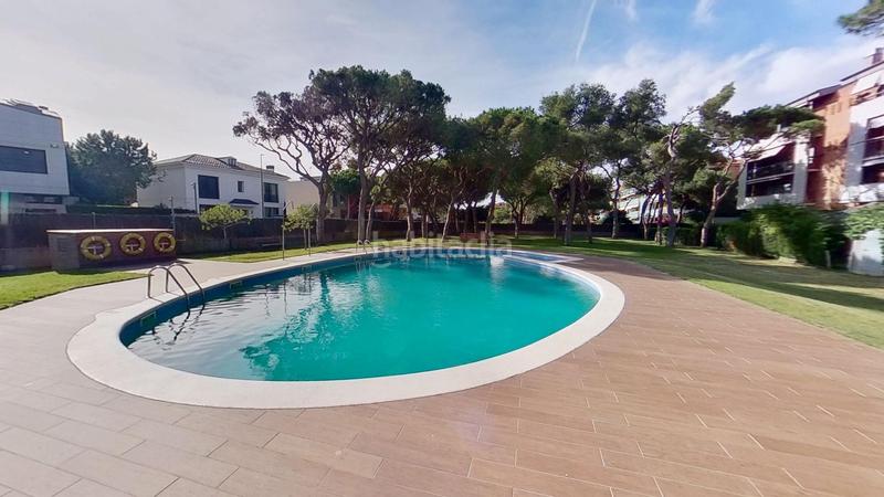 Foto 61f51e25-4dbf-44f9-a778-761a6cd6ddec. Etagenwohnung mit pool in Gava Mar Gavà