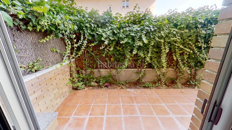 Foto 53043e81-0721-4f00-b2ad-14a3df022526. Lloguer planta baixa amb calefacció aparcament piscina a Castelldefels