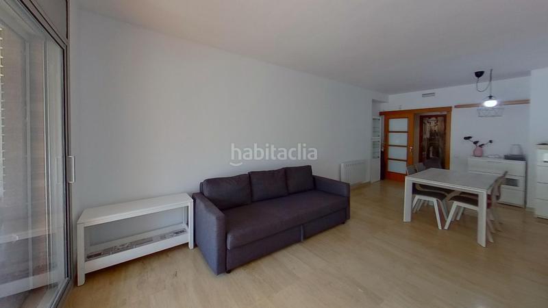 Foto f353eee5-4420-4242-83aa-b2a4bc45cc40. Location rez-de-chaussée avec chauffage parking piscine dans Castelldefels